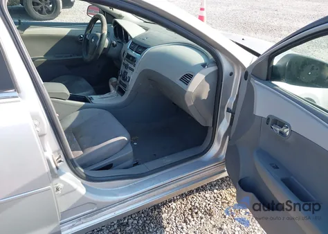 2011 Chevrolet Malibu Ls z USA, uszkodzony, nr VIN 1G1ZA5E1XBF172399